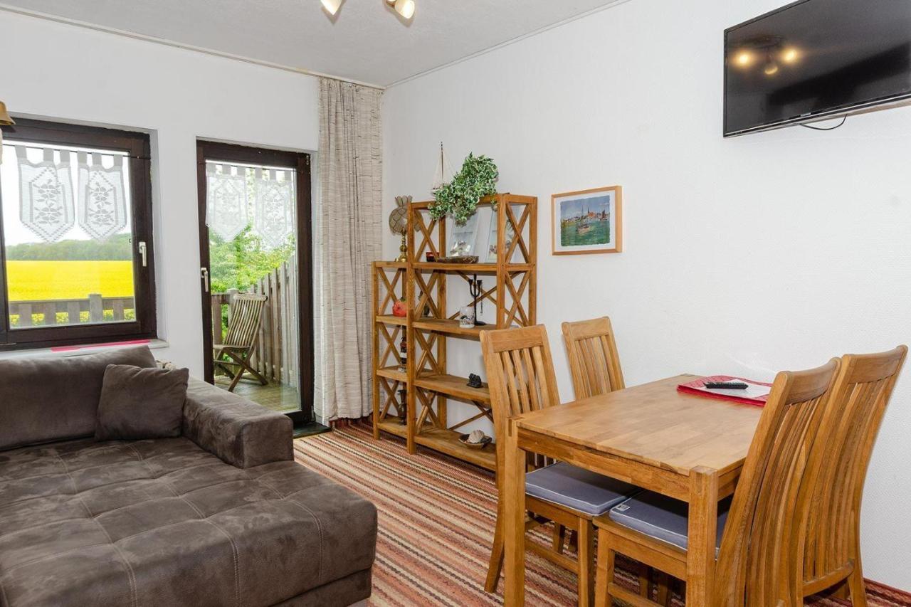 3-R-Ferienwohnung-Fuer-4-Personen-In-Schaprode-Auf-Ruegen-Zi3 Ngoại thất bức ảnh