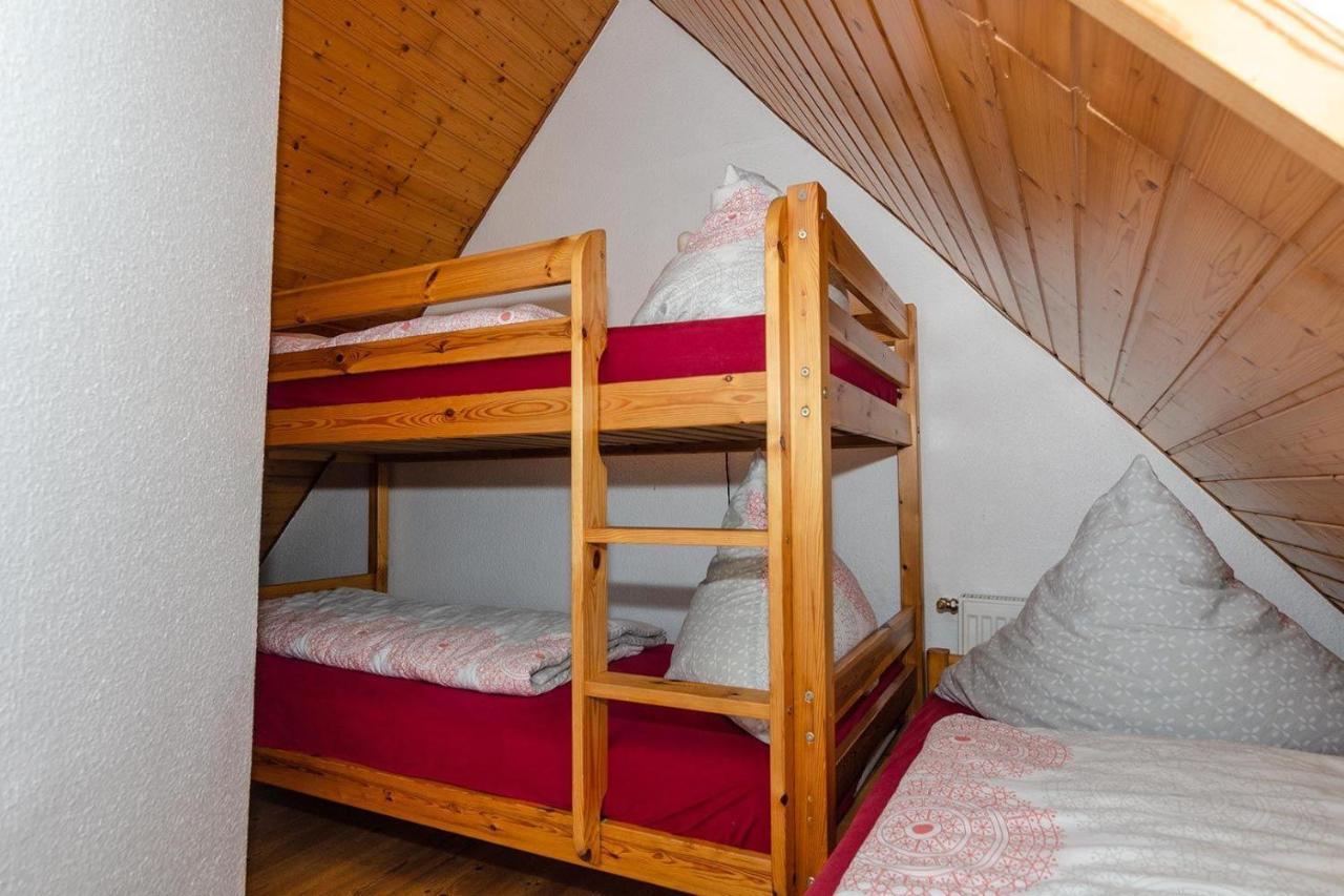 3-R-Ferienwohnung-Fuer-4-Personen-In-Schaprode-Auf-Ruegen-Zi3 Ngoại thất bức ảnh